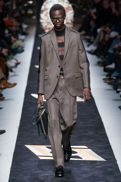 Look 31